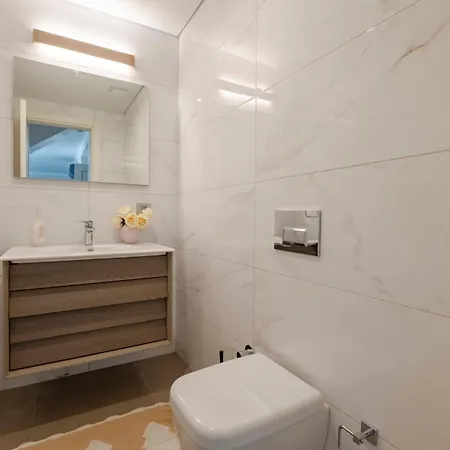 Spacious New-build With 3 Bedrooms And 2 Bathrooms, Minutes From Taksim Square *