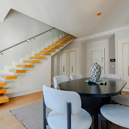 Lejlighed Spacious New-build With 3 Bedrooms And 2 Bathrooms, Minutes From Taksim Square *