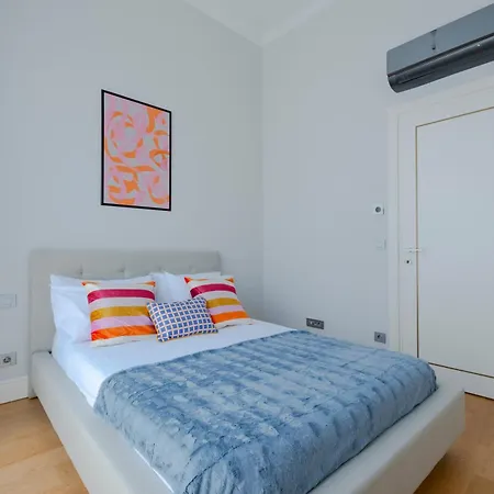 Spacious New-build With 3 Bedrooms And 2 Bathrooms, Minutes From Taksim Square *