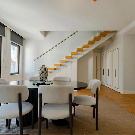 Spacious New-build With 3 Bedrooms And 2 Bathrooms, Minutes From Taksim Square Istanbul
