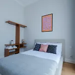 Apartamento Spacious New-build With 3 Bedrooms And 2 Bathrooms, Minutes From Taksim Square