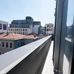 Lägenhet Spacious New-build With 3 Bedrooms And 2 Bathrooms, Minutes From Taksim Square *