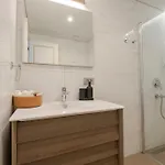 Spacious New-build With 3 Bedrooms And 2 Bathrooms, Minutes From Taksim Square Lägenhet *