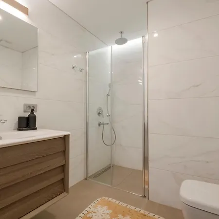 Apartman Spacious New-build With 3 Bedrooms And 2 Bathrooms, Minutes From Taksim Square