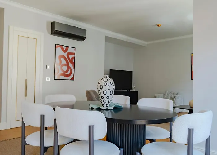 Spacious New-build With 3 Bedrooms And 2 Bathrooms, Minutes From Taksim Square