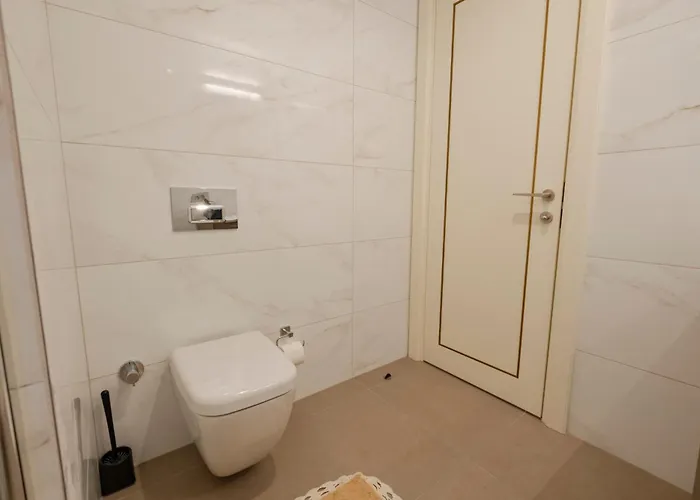 Apartment Spacious New-build With 3 Bedrooms And 2 Bathrooms, Minutes From Taksim Square *