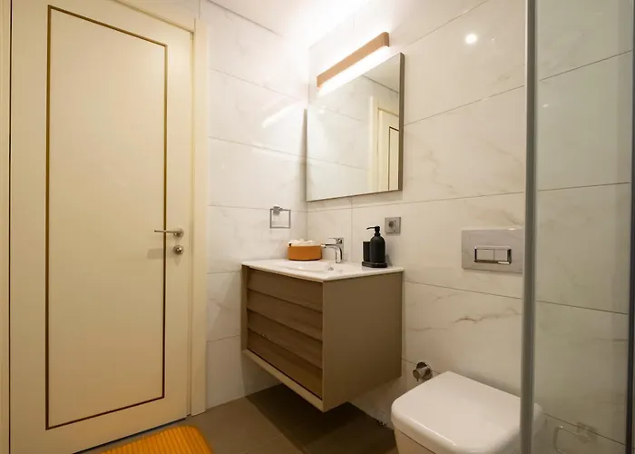 公寓 Spacious New-build With 3 Bedrooms And 2 Bathrooms, Minutes From Taksim Square *