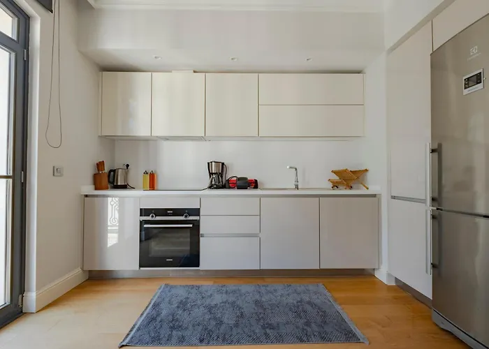 Spacious New-build With 3 Bedrooms And 2 Bathrooms, Minutes From Taksim Square