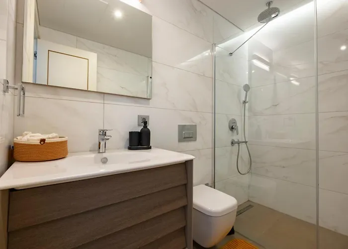 Spacious New-build With 3 Bedrooms And 2 Bathrooms, Minutes From Taksim Square * Istanbul